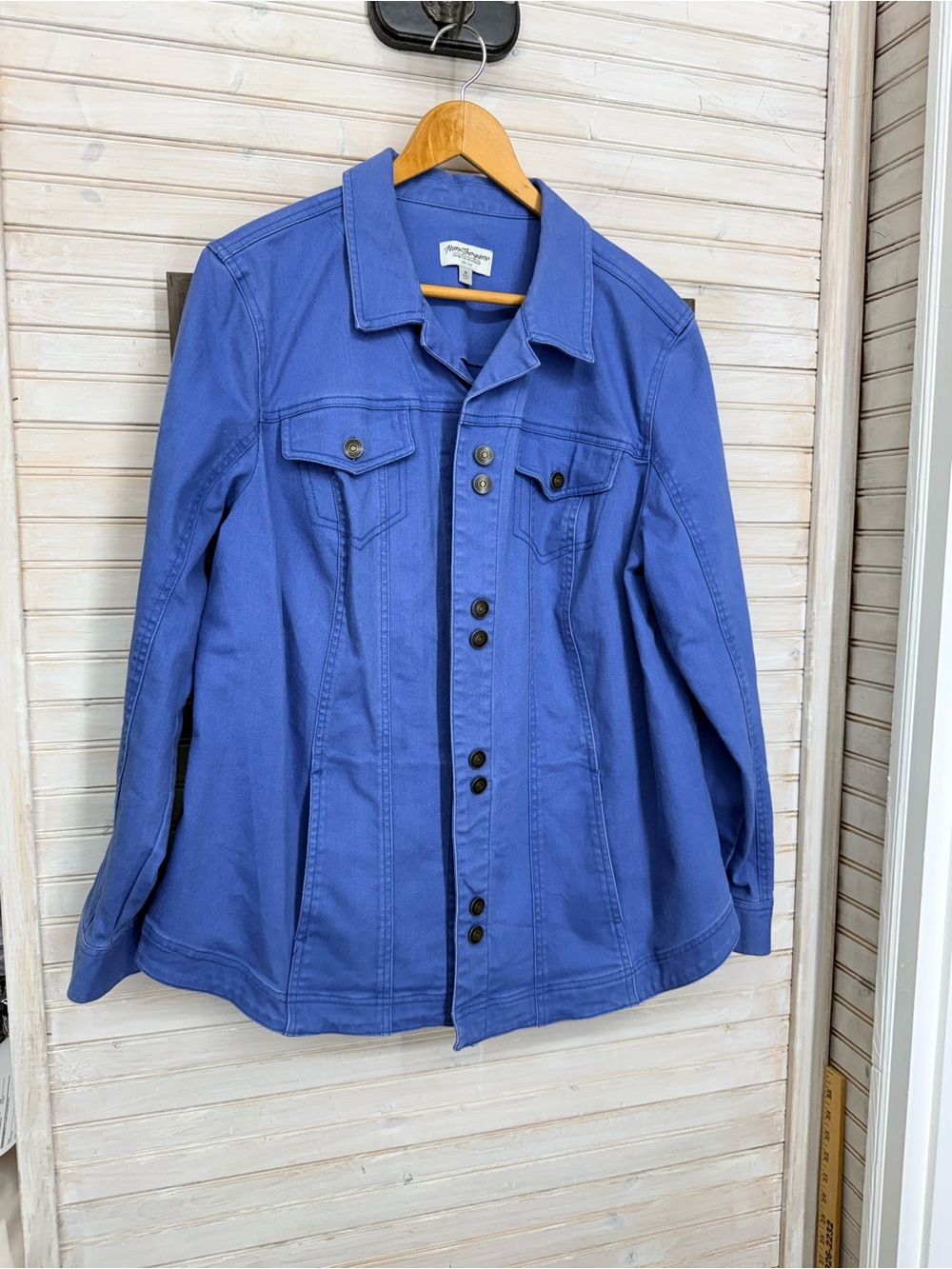 Norm Thompson Women's 1X Bright Blue Button-Front Jean Jacket